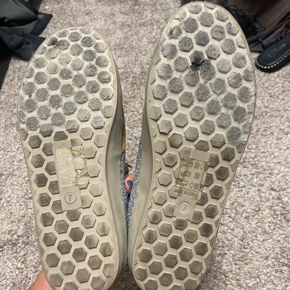 Shu Shop Tennis Shoes - Picture 4 of 4